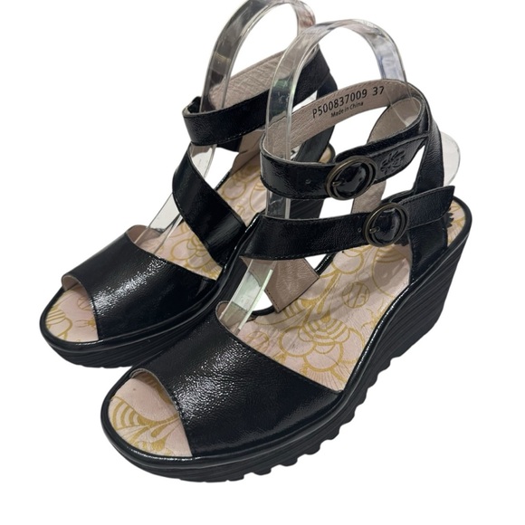 Fly London Yisk Black Patent Leather Wedge Sandals Women’s Size 7 P500837009 - Picture 1 of 10